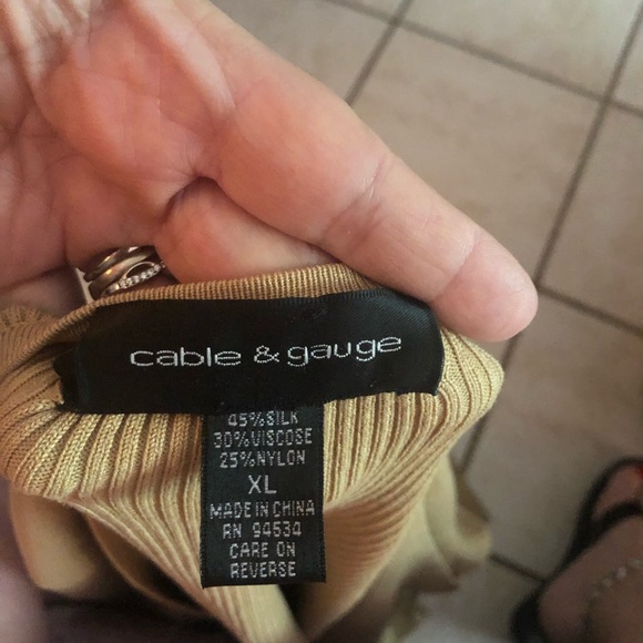 💥💥💥Cable & Gauge sweater💥💥💥 - Picture 2 of 2